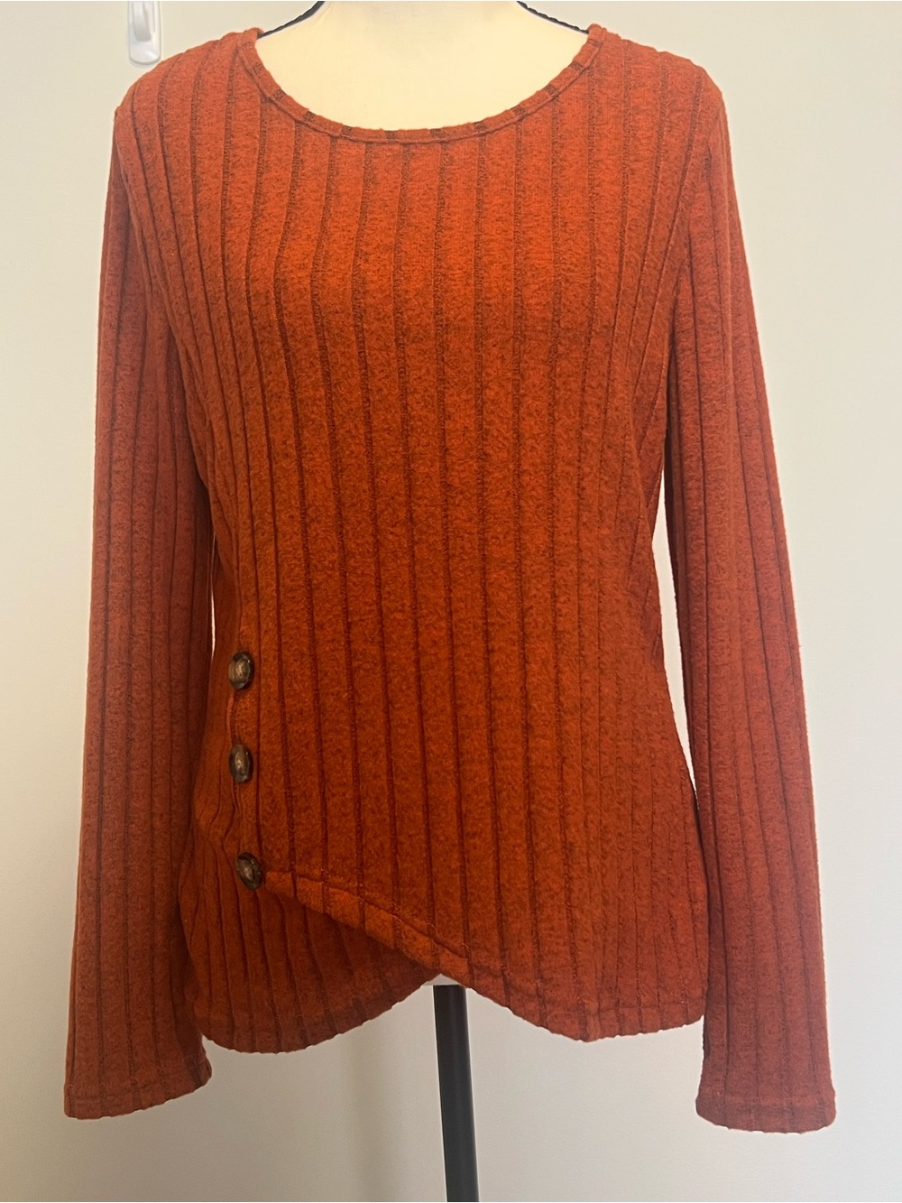Ribbed Knit Sweater | Quiet Luxury Scoop Neck Button Detail Knit Top